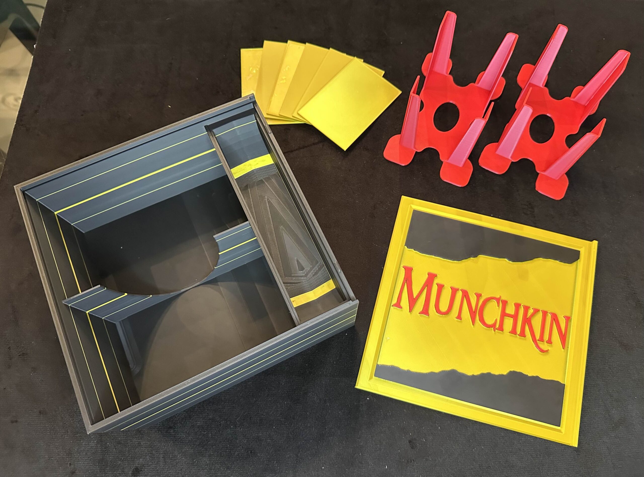 Caixa – Munchkin - Galeria